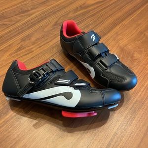 Brand New Peloton Cycling Shoes Size 42 (US 9)